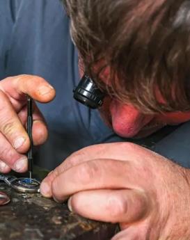 迈克尔·贝佐斯-章丘区浪琴维修服务中心制表师