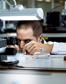 查尔斯·彼得艾伯特-历下区浪琴维修服务中心制表师