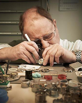 弗雷德·里克-槐荫区浪琴维修服务中心制表师